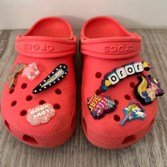 CROCS Kids' Red Charm Clogs - Picture 1 of 7